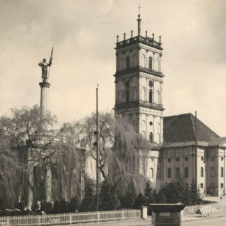 Neustrelitz Markt Säule Sowjetsoldat